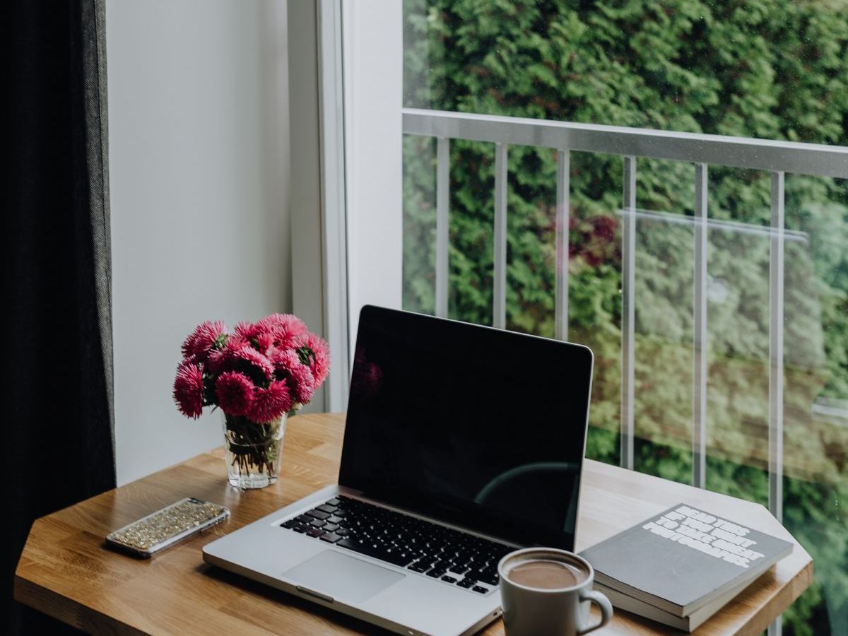 Isolated Mind Conversations